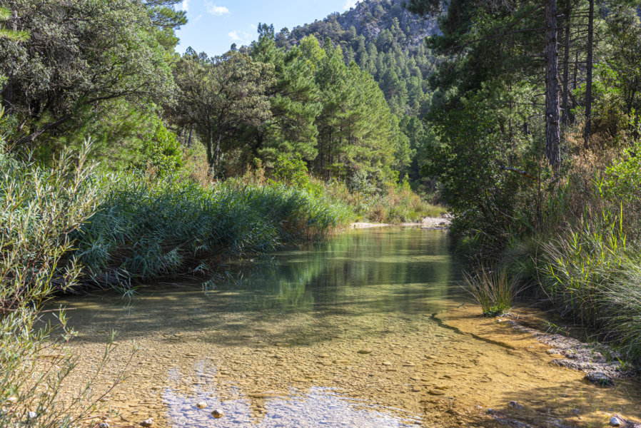 Teruel - Beceite 60 - espacio natural de la Pesquera - rio Ulldemó.jpg
